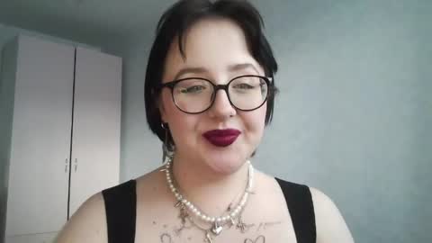vanessashadow online show from 04/27/26, 02:37