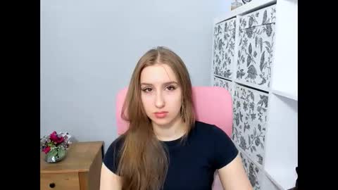 VanessaTrue online show from 04/26/26, 10:35