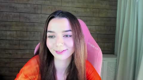 Snapshot of vanessavienne chatting on 04/25/26, 04:37 VanessaVienne online show from 04/25/26, 04:37