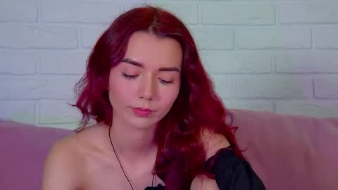Snapshot of vanessavienne chatting on 05/22/26, 04:34 VanessaVienne online show from 05/22/26, 04:34