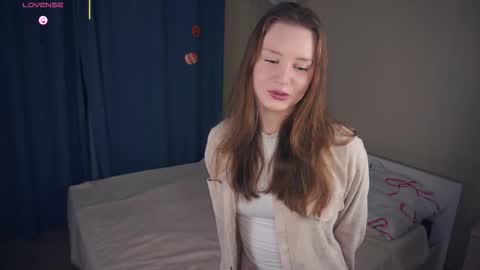 Luna online show from 11/24/25, 06:18