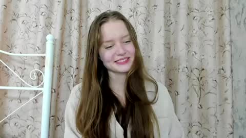 Luna online show from 04/23/26, 05:37