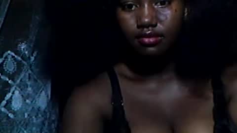 vaniah321 online show from 01/10/25, 05:47