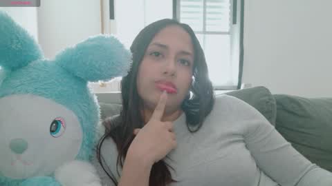 vaniasofia online show from 04/17/26, 04:10