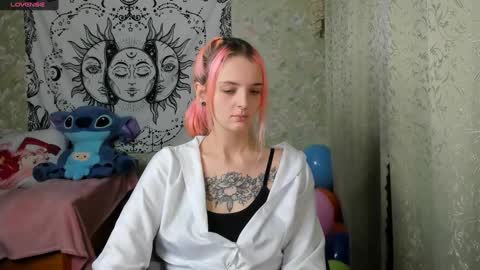 Adelina online show from 12/18/24, 12:07