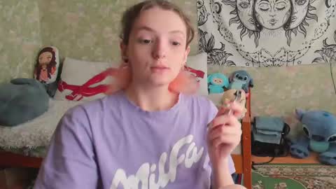 Adelina online show from 06/05/26, 10:10
