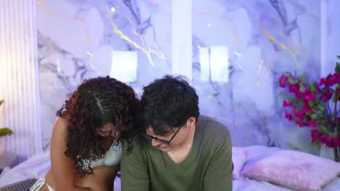 Snapshot of vanilla_hot_ chatting on 09/18/25, 07:49 vanilla_hot_ online show from 09/18/25, 07:49