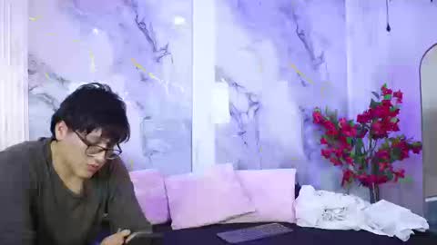 Snapshot of vanilla_hot_ chatting on 09/19/25, 07:58 vanilla_hot_ online show from 09/19/25, 07:58