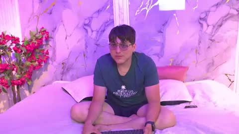 Snapshot of vanilla_hot_ chatting on 12/04/25, 07:33 vanilla_hot_ online show from 12/04/25, 07:33