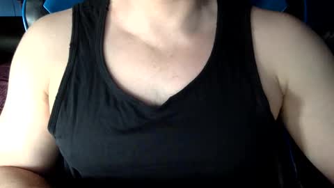 Snapshot of vanillachocc chatting on 12/14/25, 12:49 VanillaChocc online show from 12/14/25, 12:49