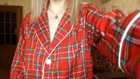 VanillaMuffin online show from 01/24/25, 06:24