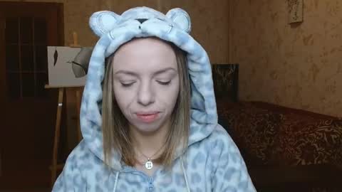 VanillaMuffin online show from 10/03/25, 05:26