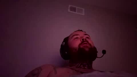 Snapshot of vanillapretzel chatting on 09/21/25, 10:28 vanillapretzel online show from 09/21/25, 10:28