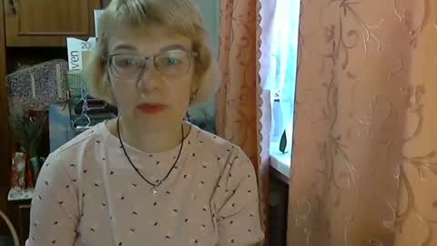 Snapshot of vanillaxcreamy chatting on 12/03/24, 10:39 Vanillaxcreamy online show from 12/03/24, 10:39