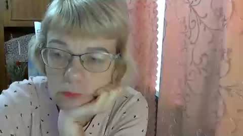 Snapshot of vanillaxcreamy chatting on 12/05/24, 09:28 Vanillaxcreamy online show from 12/05/24, 09:28