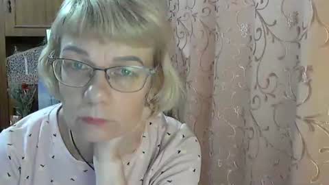 Snapshot of vanillaxcreamy chatting on 12/05/24, 01:38 Vanillaxcreamy online show from 12/05/24, 01:38
