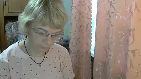 Snapshot of vanillaxcreamy chatting on 12/08/24, 11:14 Vanillaxcreamy online show from 12/08/24, 11:14