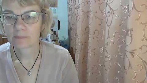Snapshot of vanillaxcreamy chatting on 12/13/24, 05:32 Vanillaxcreamy online show from 12/13/24, 05:32