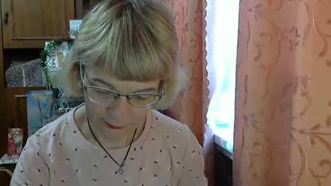 Snapshot of vanillaxcreamy chatting on 12/17/24, 08:45 Vanillaxcreamy online show from 12/17/24, 08:45