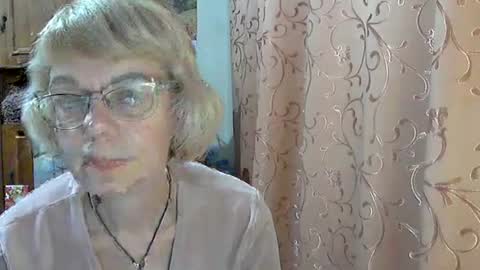 Snapshot of vanillaxcreamy chatting on 12/21/24, 05:40 Vanillaxcreamy online show from 12/21/24, 05:40