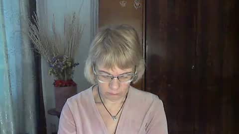 Snapshot of vanillaxcreamy chatting on 12/27/24, 11:28 Vanillaxcreamy online show from 12/27/24, 11:28