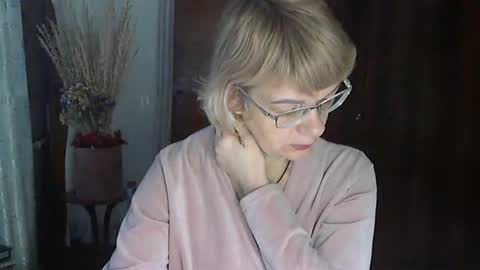 Snapshot of vanillaxcreamy chatting on 01/27/25, 10:27 Vanillaxcreamy online show from 01/27/25, 10:27