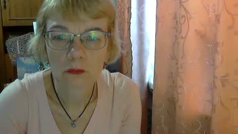 Snapshot of vanillaxcreamy chatting on 02/06/25, 10:37 Vanillaxcreamy online show from 02/06/25, 10:37