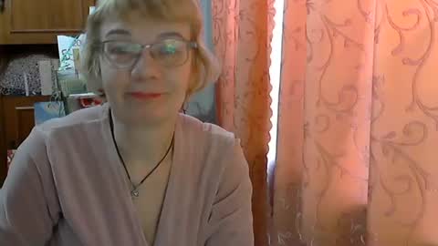 Snapshot of vanillaxcreamy chatting on 02/15/25, 09:27 Vanillaxcreamy online show from 02/15/25, 09:27