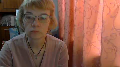 Snapshot of vanillaxcreamy chatting on 02/15/25, 01:16 Vanillaxcreamy online show from 02/15/25, 01:16