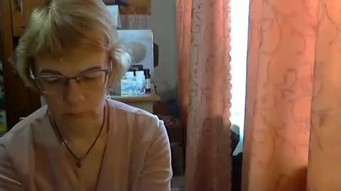 Snapshot of vanillaxcreamy chatting on 02/17/25, 11:13 Vanillaxcreamy online show from 02/17/25, 11:13