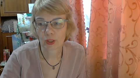 Snapshot of vanillaxcreamy chatting on 02/25/25, 03:05 Vanillaxcreamy online show from 02/25/25, 03:05