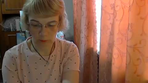Snapshot of vanillaxcreamy chatting on 03/01/25, 11:39 Vanillaxcreamy online show from 03/01/25, 11:39