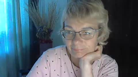 Snapshot of vanillaxcreamy chatting on 10/02/25, 01:18 Vanillaxcreamy online show from 10/02/25, 01:18