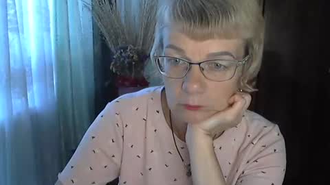 Snapshot of vanillaxcreamy chatting on 10/09/25, 10:13 Vanillaxcreamy online show from 10/09/25, 10:13