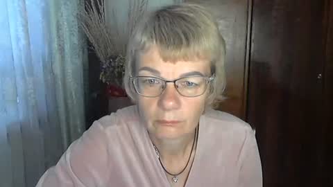 Snapshot of vanillaxcreamy chatting on 10/10/25, 10:14 Vanillaxcreamy online show from 10/10/25, 10:14
