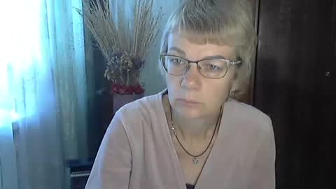 Snapshot of vanillaxcreamy chatting on 10/11/25, 08:24 Vanillaxcreamy online show from 10/11/25, 08:24