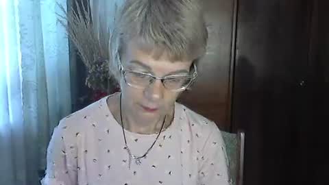 Snapshot of vanillaxcreamy chatting on 10/13/25, 07:52 Vanillaxcreamy online show from 10/13/25, 07:52