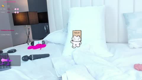 Snapshot of vanitysex chatting on 02/08/25, 02:38 Karine online show from 02/08/25, 02:38