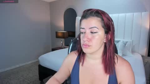 Snapshot of vanitysex chatting on 03/06/25, 11:36 Karine online show from 03/06/25, 11:36