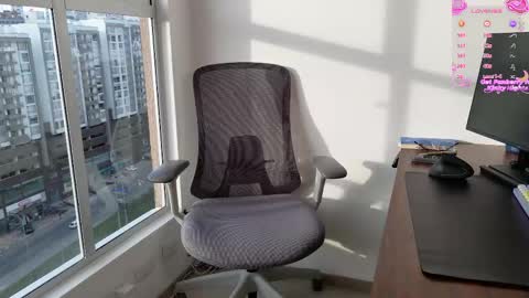 Elizabeth online show from 04/18/26, 10:21