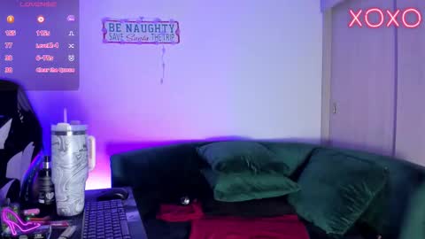 Megan Rosse online show from 01/12/26, 08:41