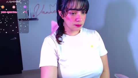 Snapshot of vannessa_shy chatting on 03/11/25, 01:05 Vanesa online show from 03/11/25, 01:05