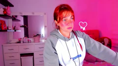 Vanesa online show from 06/07/26, 01:10