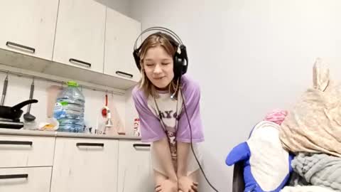 Viola online show from 09/26/25, 12:31