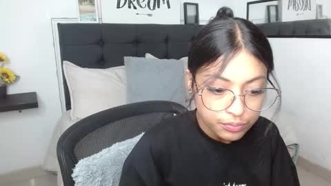 vane online show from 09/16/25, 10:44