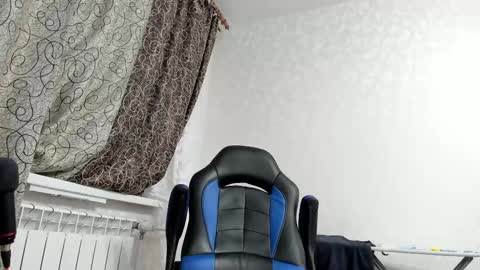 Snapshot of vano_822 chatting on 03/07/25, 10:54 vano_822 online show from 03/07/25, 10:54