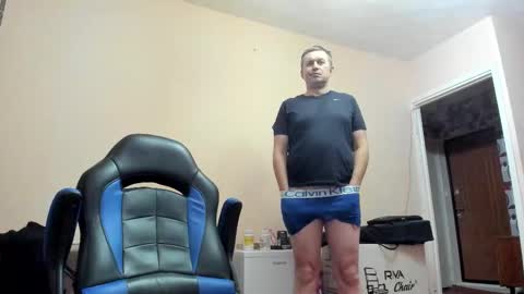 Snapshot of vano_822 chatting on 10/26/25, 07:20 vano_822 online show from 10/26/25, 07:20