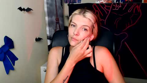 Vanessa online show from 07/20/26, 10:39