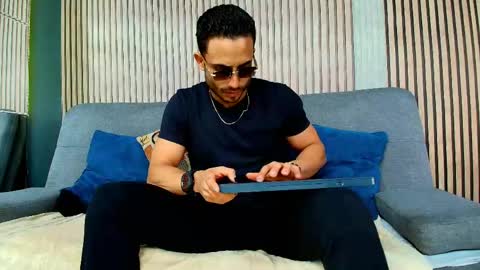 Vans Ross online show from 04/20/26, 07:26