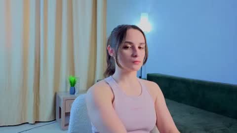 Snapshot of vantalirien chatting on 06/11/26, 06:33 Mary online show from 06/11/26, 06:33